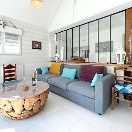 Maison Charmante A Avec Terrasse Holiday home