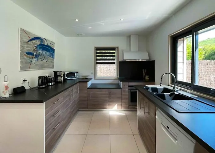 Maison Charmante A Avec Terrasse Feriehus